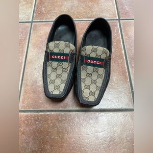 Gucci dress shoes size 41
